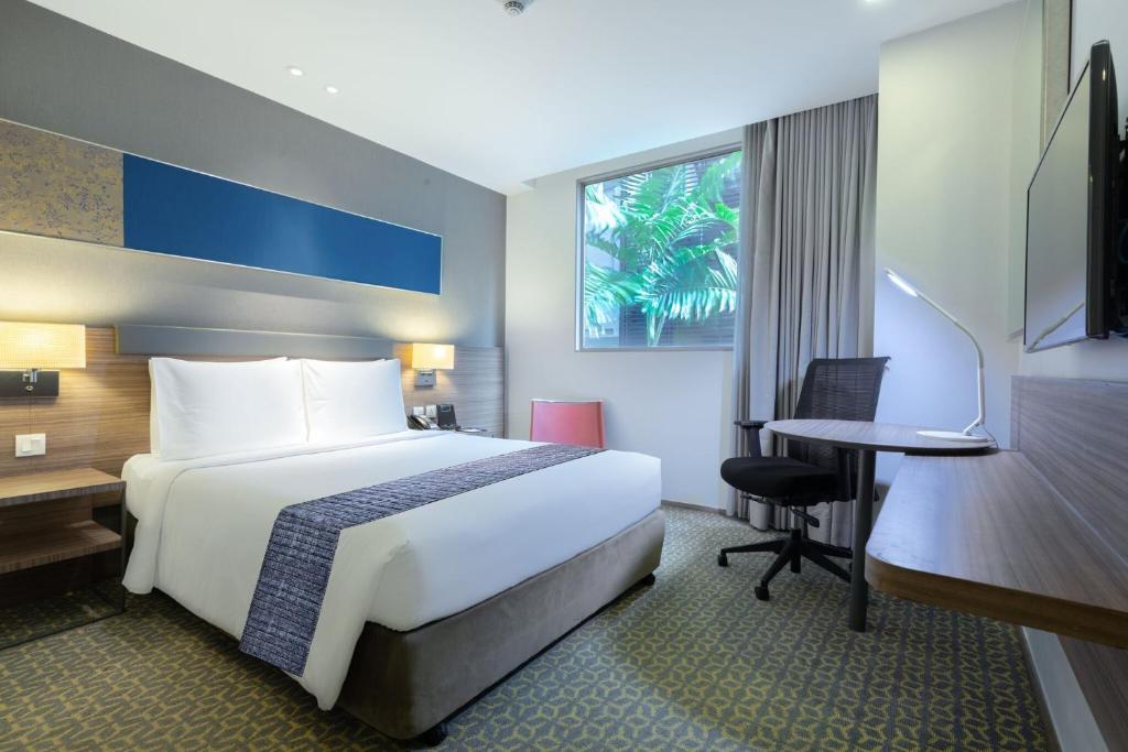 Holiday Inn Express Bangkok Sathorn An Ihg Hotel Website Bangkok