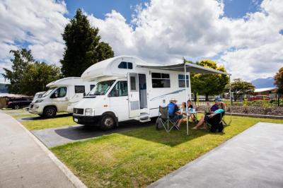 Te Anau Top 10 Holiday Park